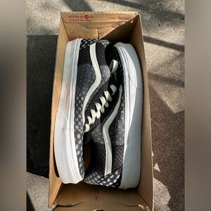Vans old skool paisley